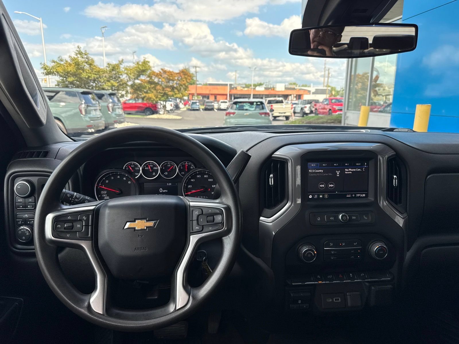 Used 2022 Chevrolet Silverado 1500 Custom w/ Safety Confidence Package AWD/4WD image 2