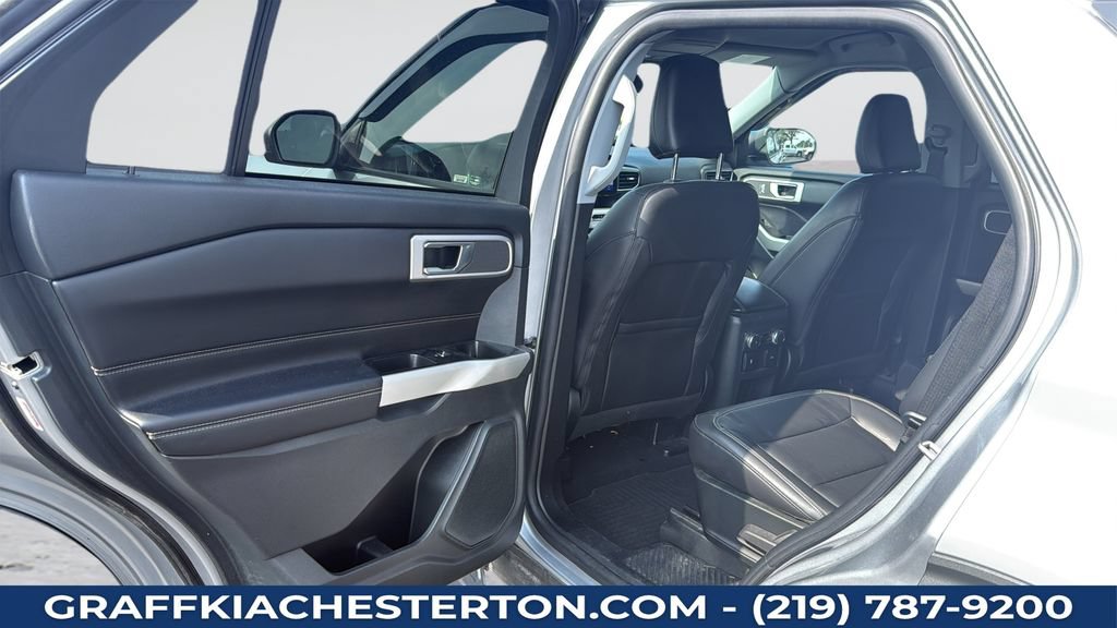 Used 2021 Ford Explorer XLT w/ Equipment Group 202A AWD/4WD image 41