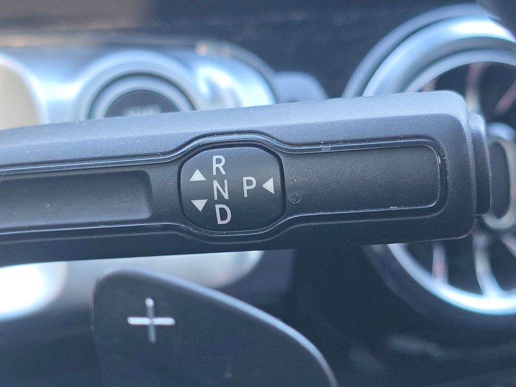 Certified 2022 Mercedes-Benz GLB 250 4MATIC image 35