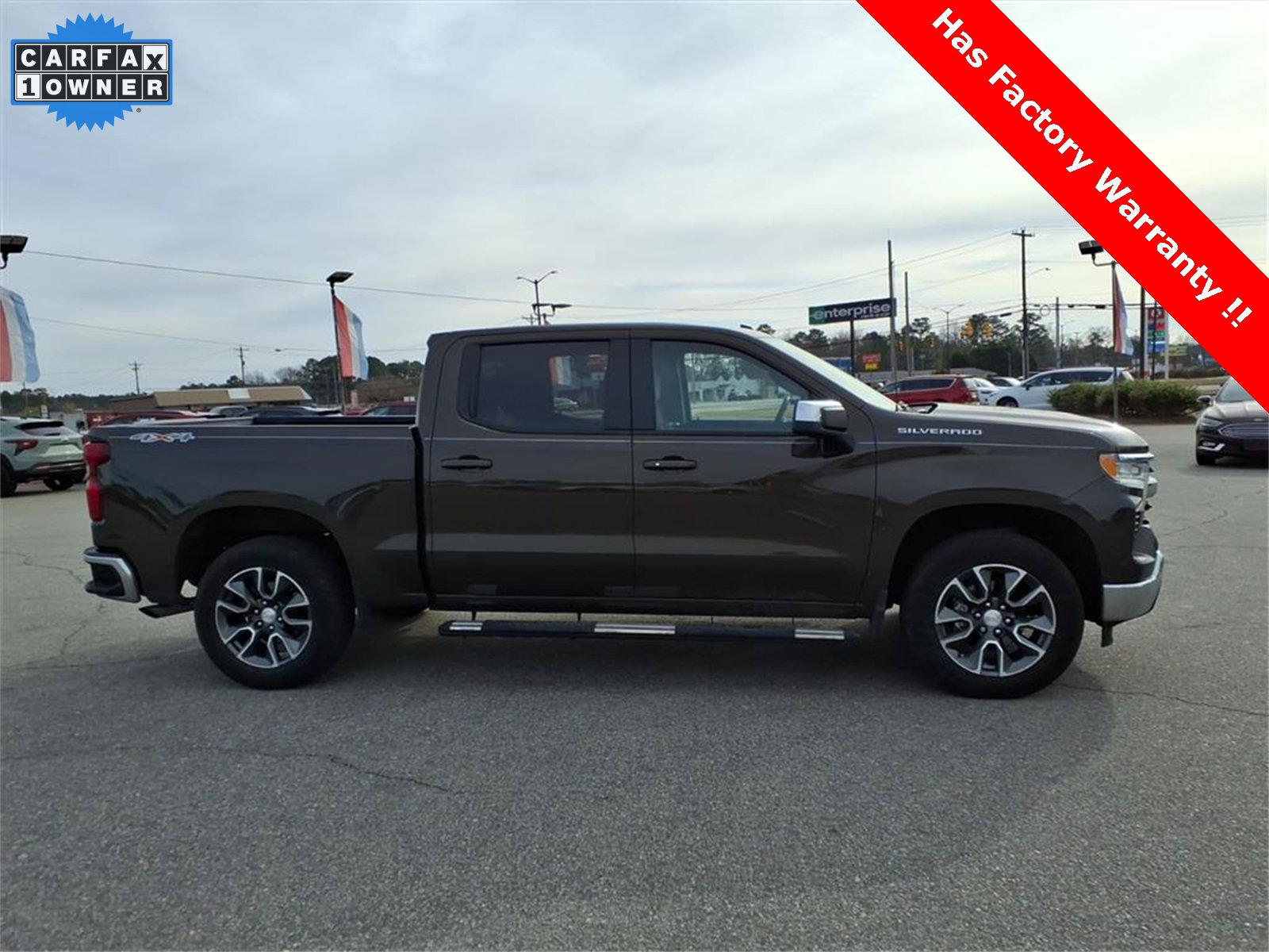 Used 2023 Chevrolet Silverado 1500 LT image 6