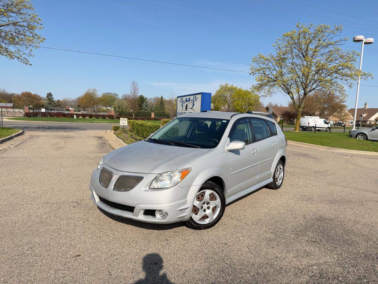 Used 2008 Pontiac Vibe w/ Preferred Package FWD image 1