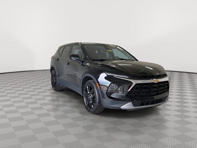 Certified 2023 Chevrolet Blazer LT w/ Driver Confidence Package FWD image 2