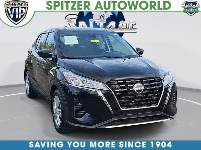 Used 2024 Nissan Kicks S image 1