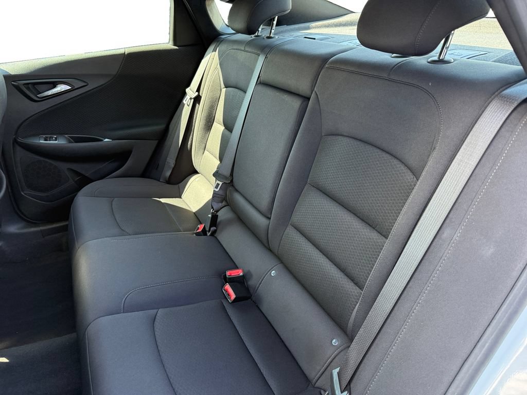 Used 2025 Chevrolet Malibu LT FWD image 22