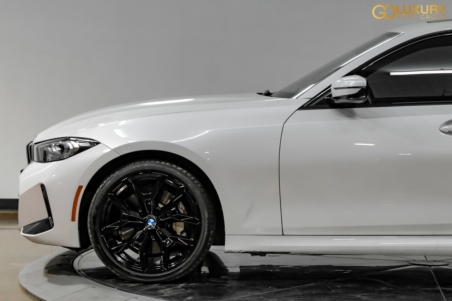 Used 2026 BMW 330i xDrive Sedan AWD/4WD image 13