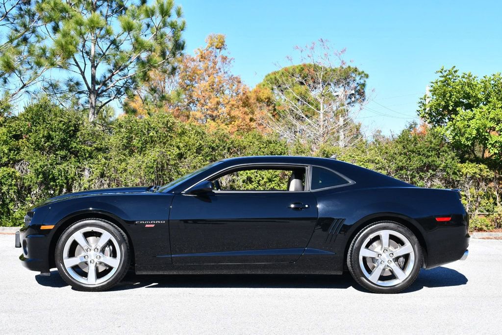Used 2010 Chevrolet Camaro SS w/ RS Package image 27