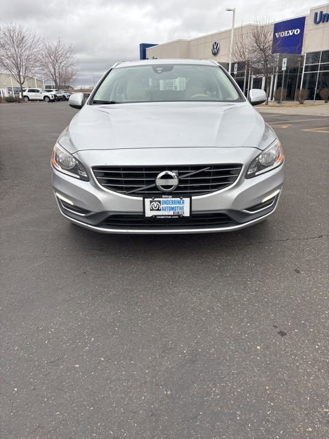 Used 2015 Volvo V60 T5 Platinum image 9