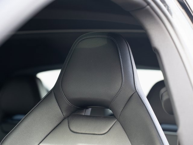 Certified 2025 Porsche Panamera 4 image 19