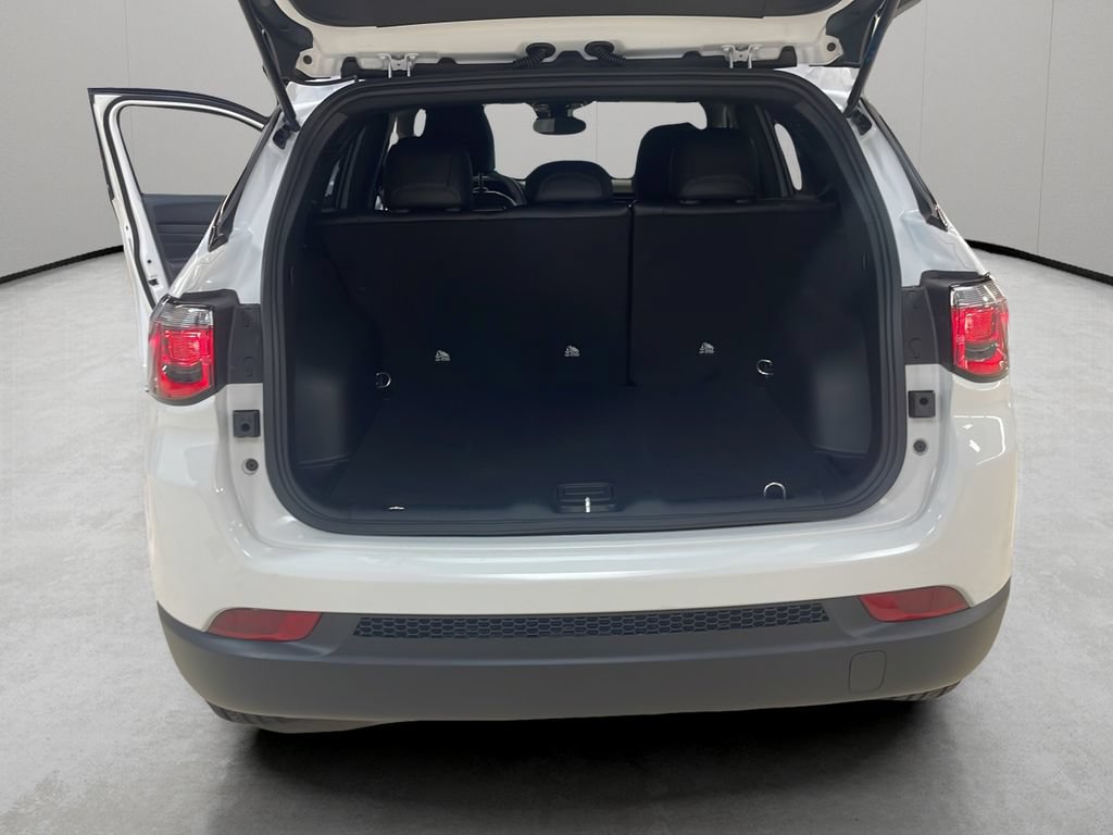 New 2026 Jeep Compass Latitude AWD/4WD image 20