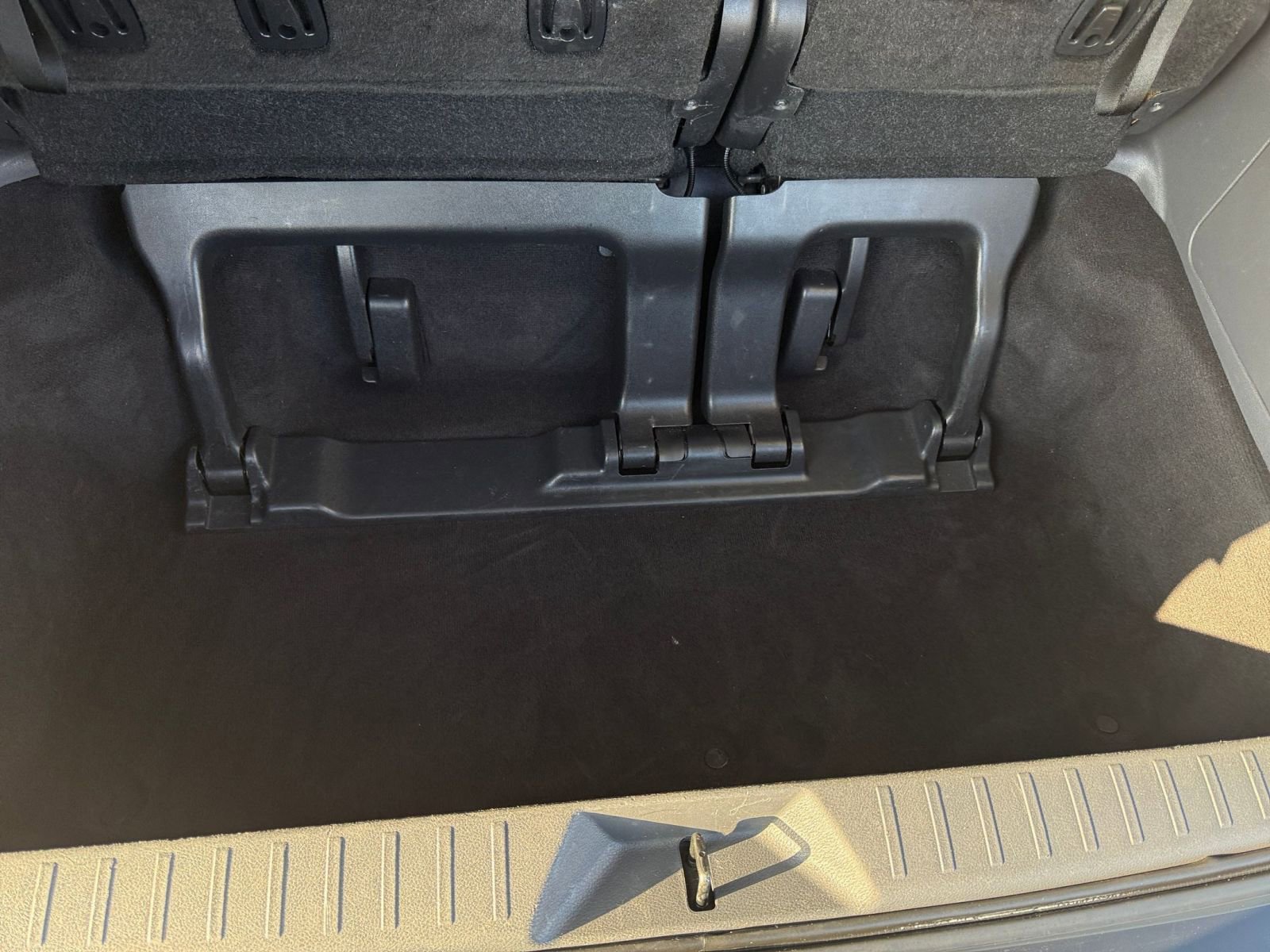 Used 2024 Toyota Sienna XLE image 31