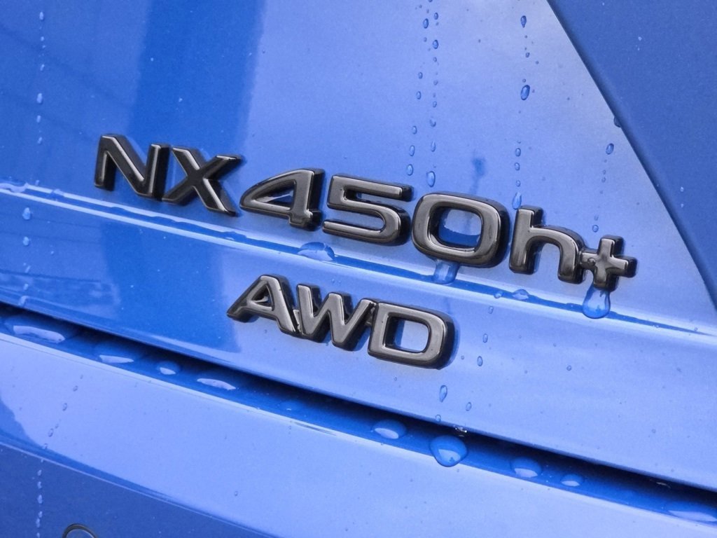 New 2026 Lexus NX 450h+ AWD w/ Luxury Package image 9