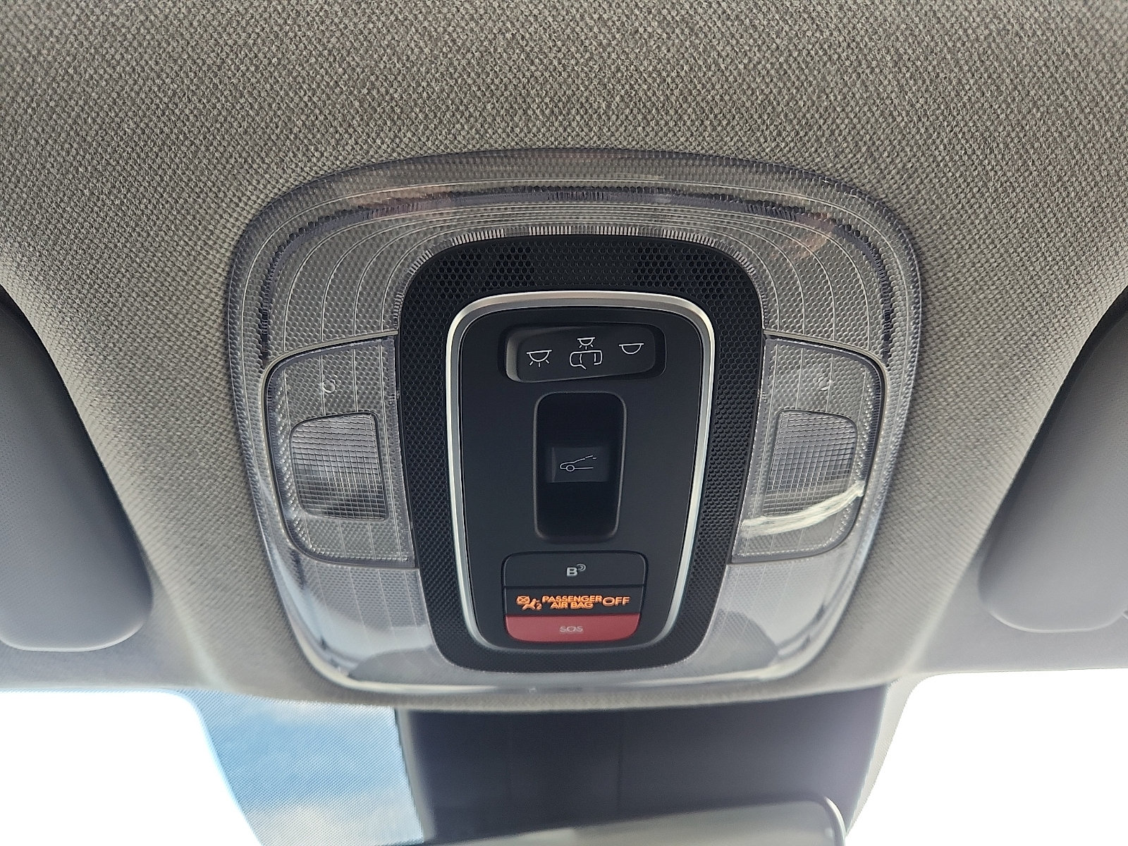Certified 2025 Hyundai Elantra Limited FWD image 19