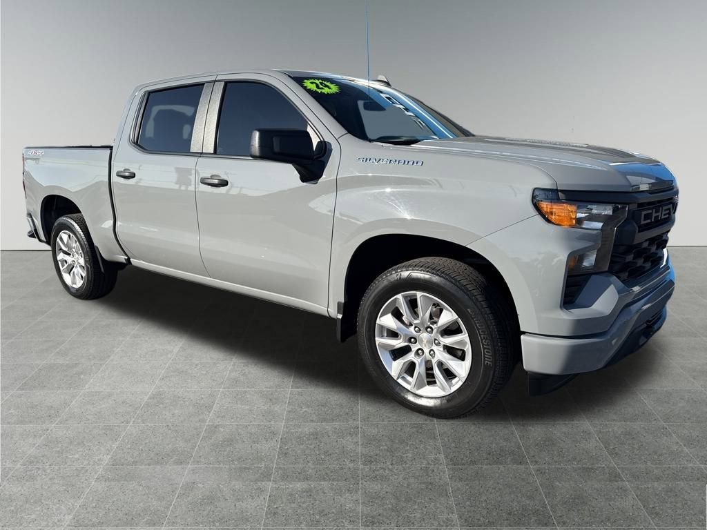 Used 2024 Chevrolet Silverado 1500 Custom image 8