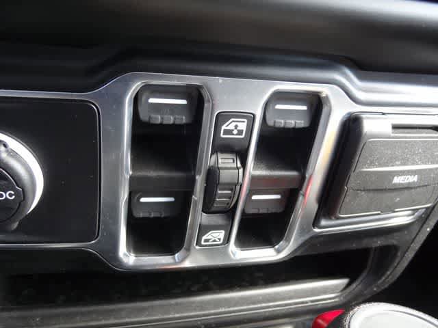 Used 2022 Jeep Wrangler Unlimited Sport AWD/4WD image 31