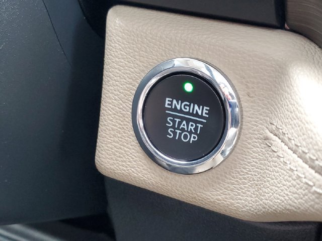 Used 2024 Ford Expedition Limited AWD/4WD image 18