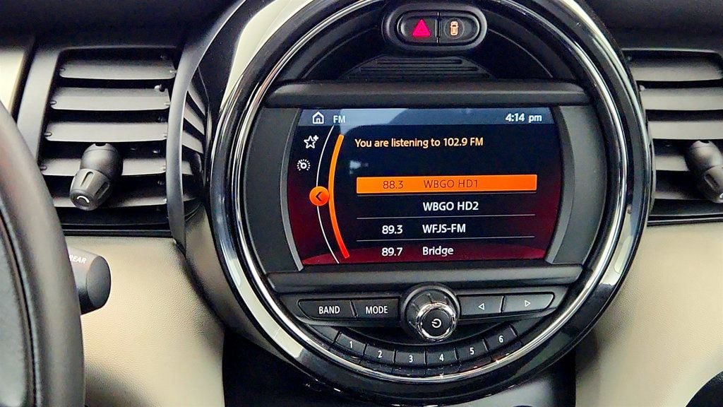 Used 2021 MINI Cooper SE w/ 6.5" Touchscreen Package FWD image 19