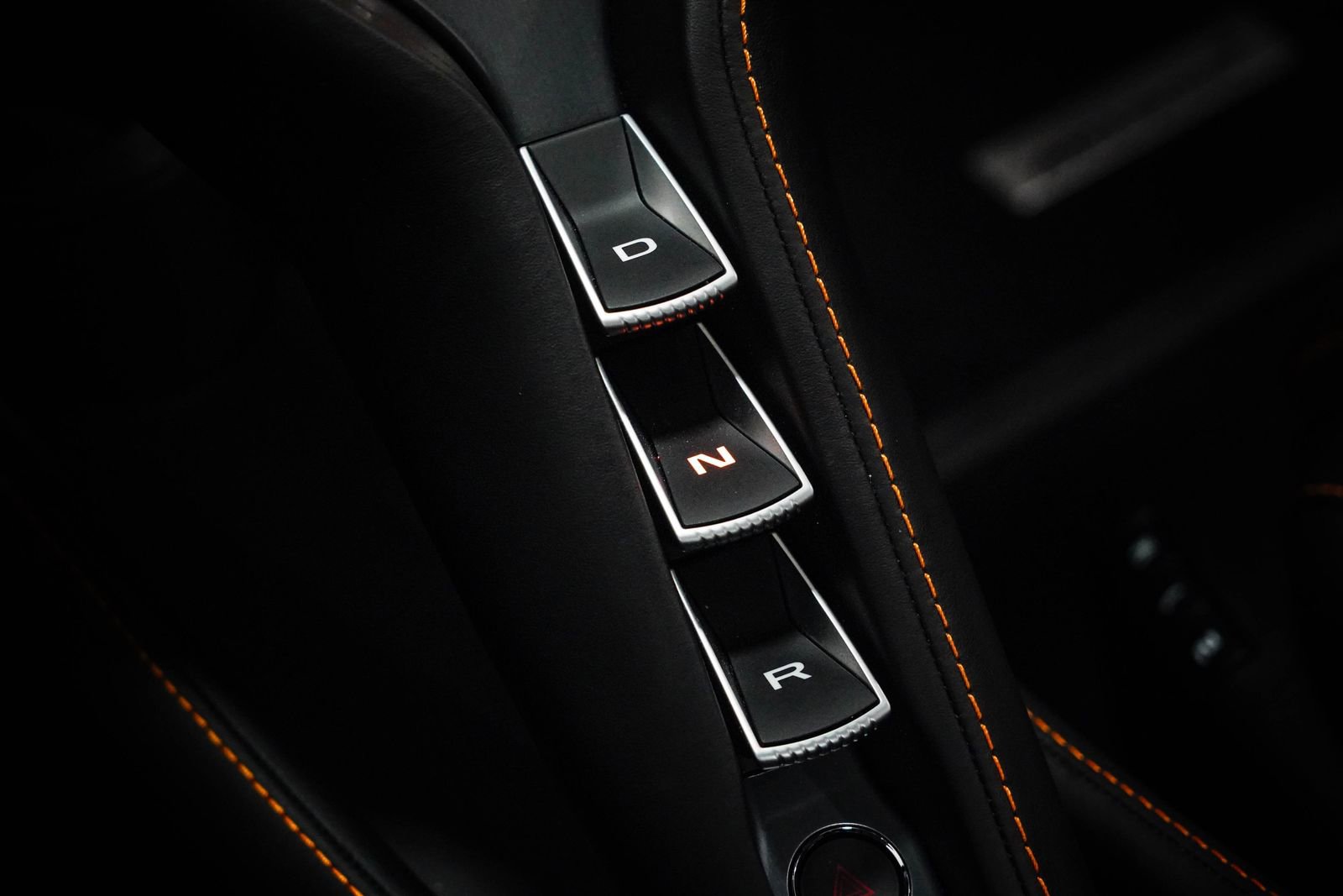 Used 2025 McLaren 750S Spider image 34