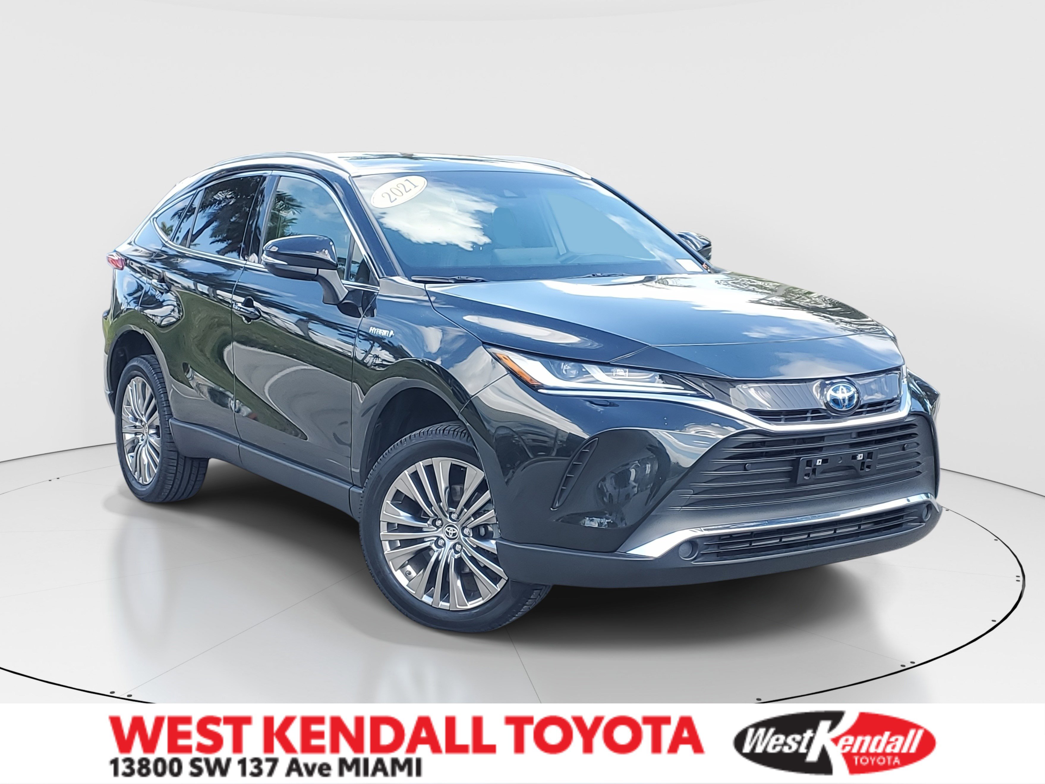 Used 2021 Toyota Venza XLE w/ Softex Package image 1