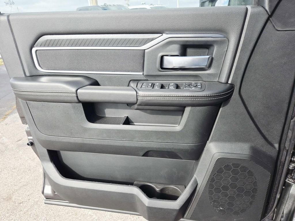 New 2025 RAM 2500 Big Horn image 32