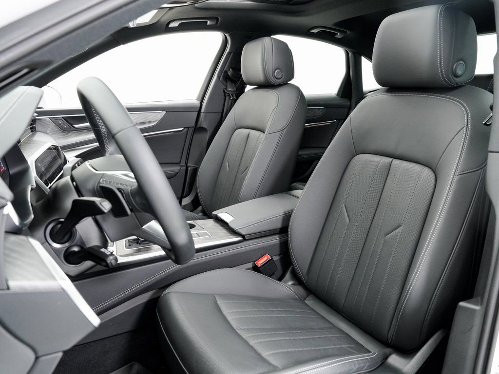 Certified 2025 Audi A6 Premium Plus image 5