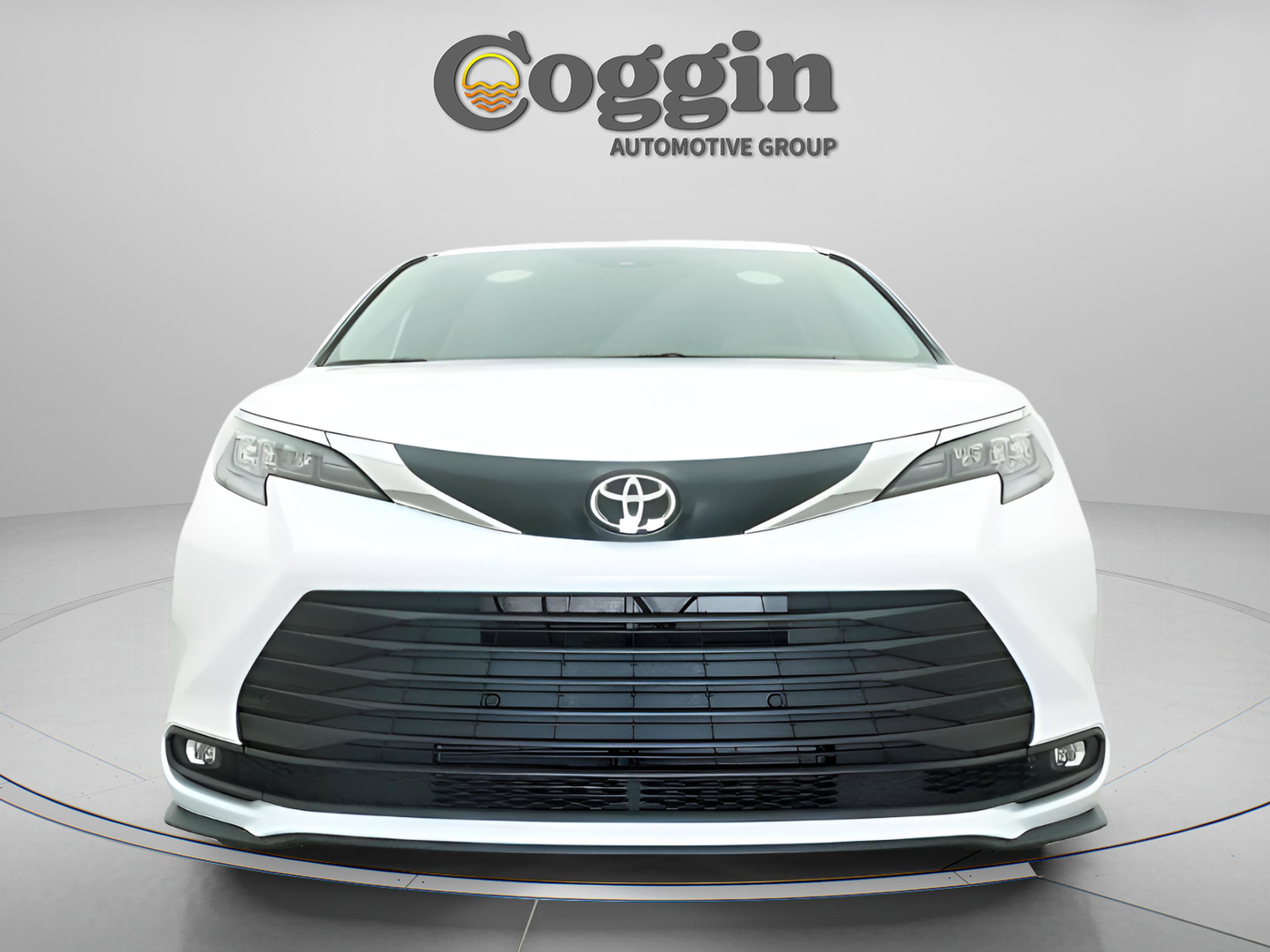 New 2026 Toyota Sienna XLE FWD image 29