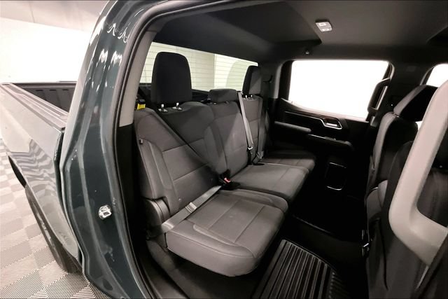 Used 2026 Chevrolet Silverado 1500 LT AWD/4WD image 25