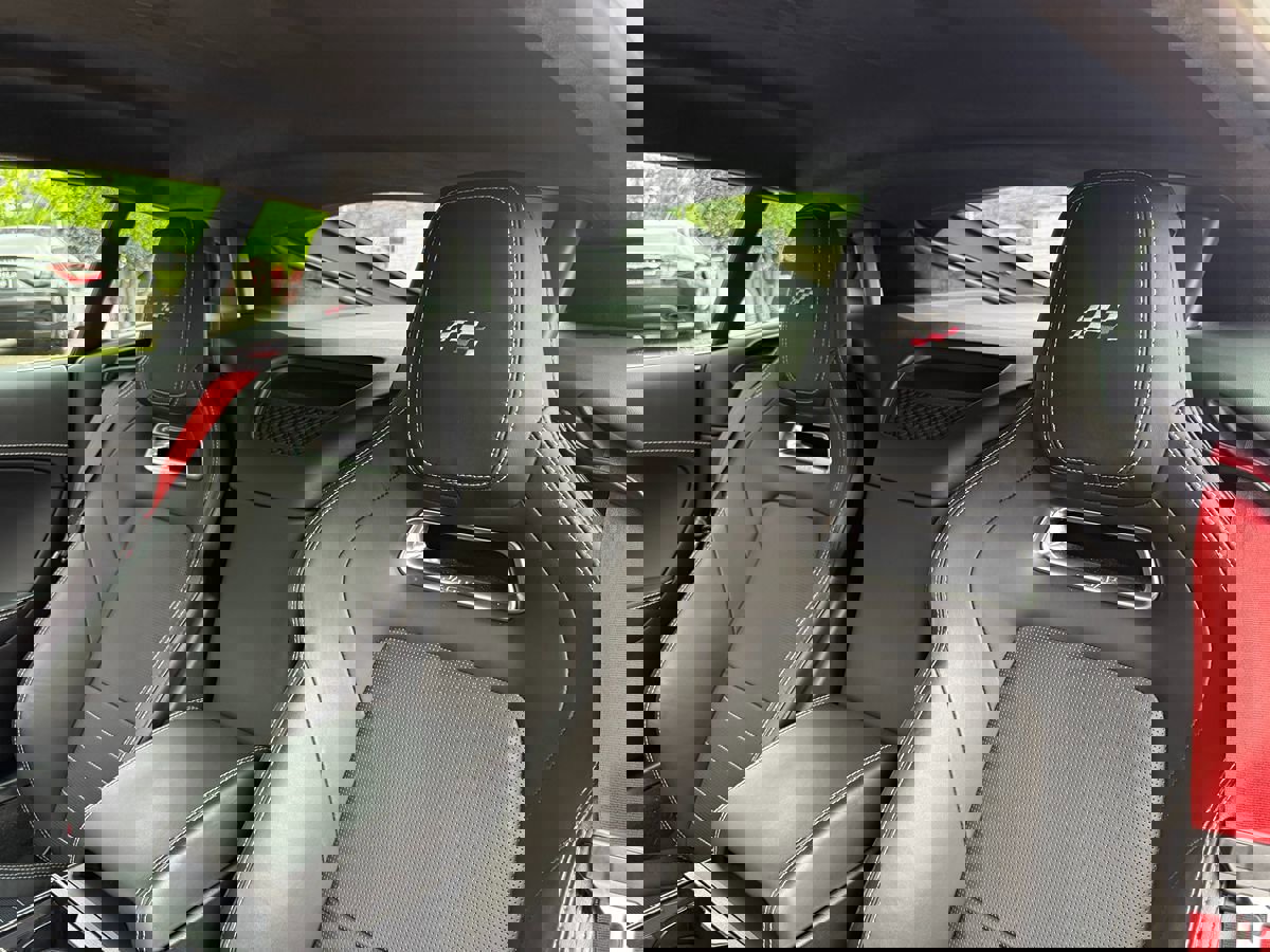 Used 2020 Jaguar F-TYPE Checkered Flag image 37