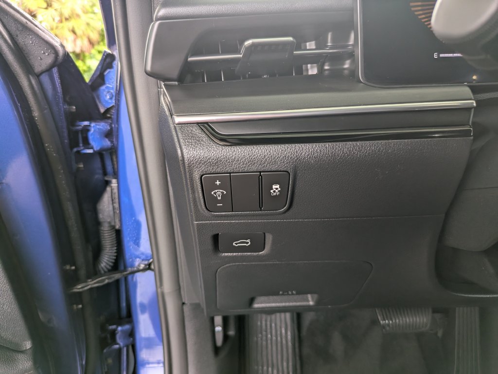 Certified 2026 Kia K5 GT FWD image 32