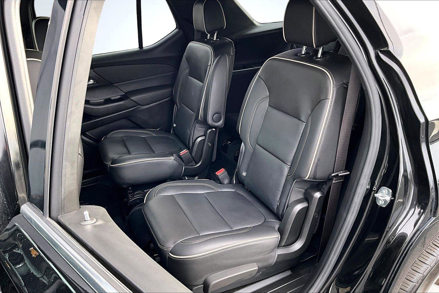 Used 2023 Chevrolet Traverse Premier image 27