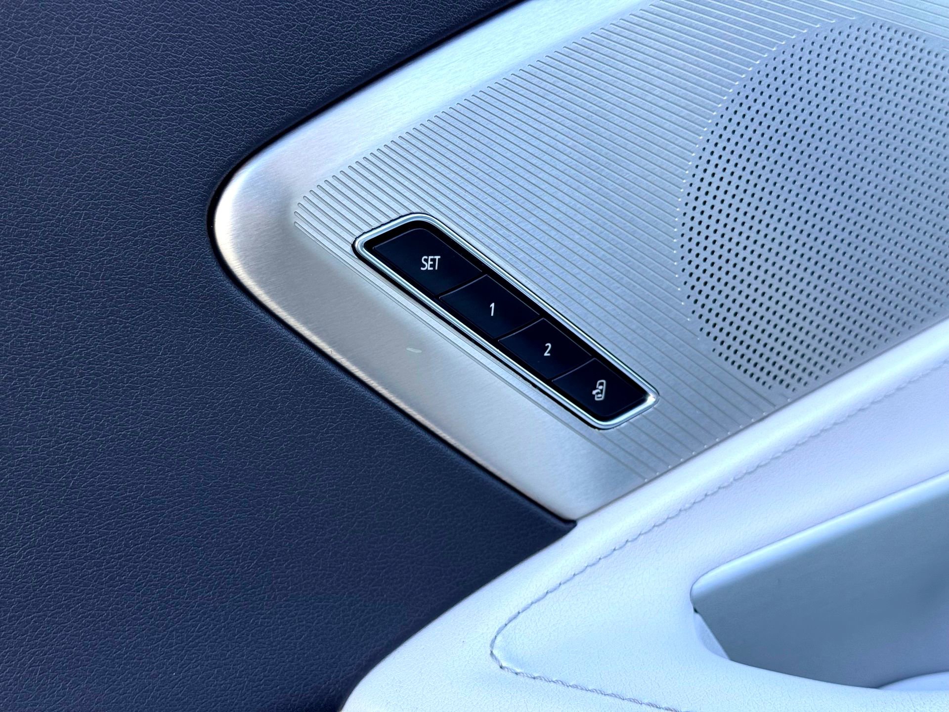 Used 2023 Chevrolet Corvette Stingray Preferred Cpe w/ Z51 Performance Package image 18