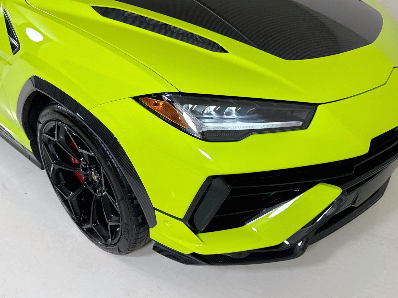 Used 2024 Lamborghini Urus Performante AWD/4WD image 36