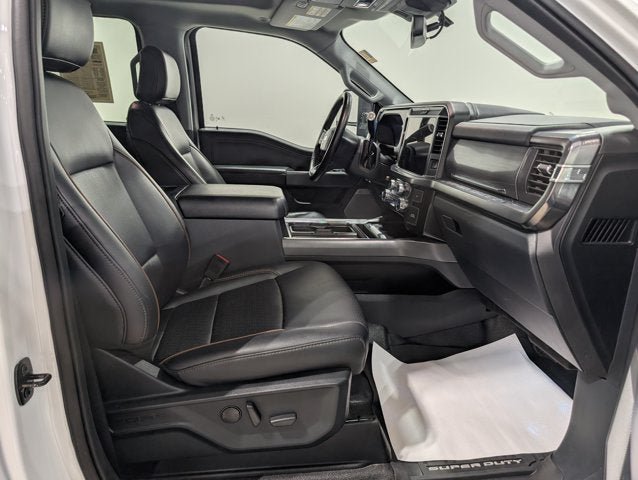Used 2025 Ford F250 Lariat w/ Black Appearance Package AWD/4WD image 20