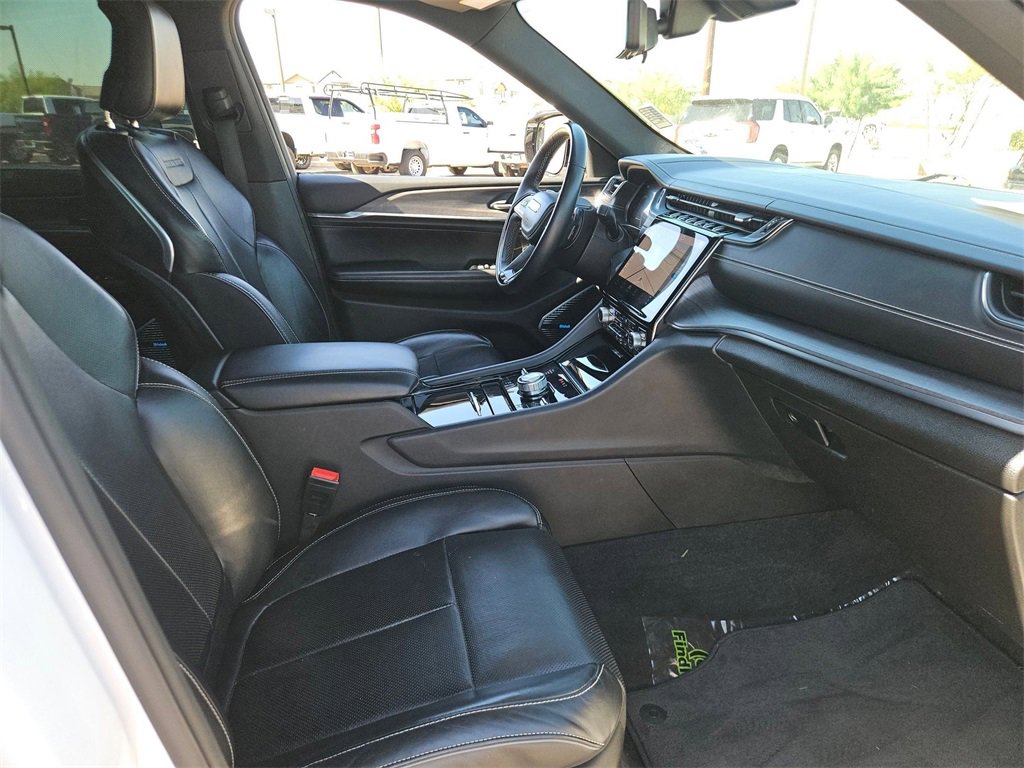 Used 2021 Jeep Grand Cherokee L Overland w/ Advanced Protech Group III image 28