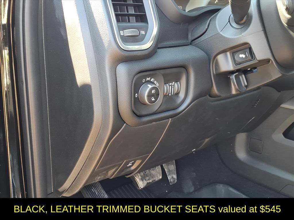 New 2026 RAM 2500 Laramie w/ Sport Appearance Package AWD/4WD image 9