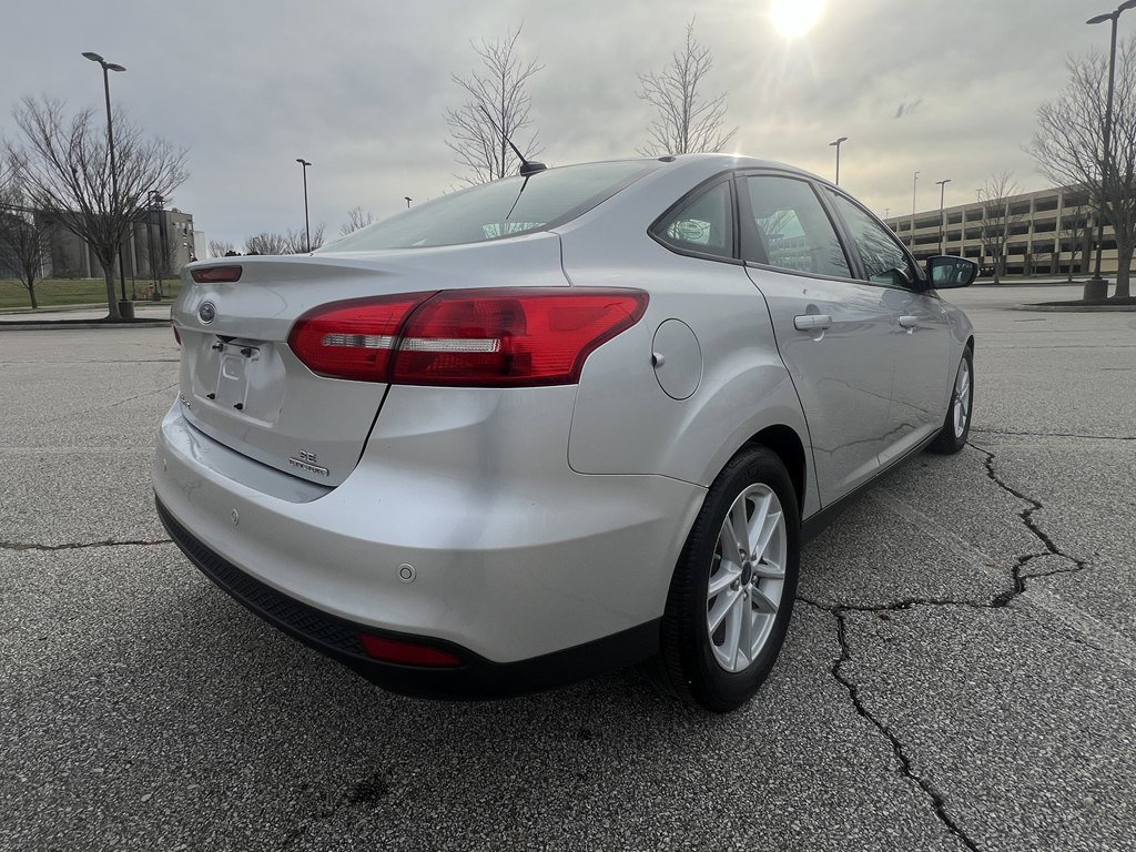 Used 2015 Ford Focus SE w/ SE Cold Weather Package FWD image 5