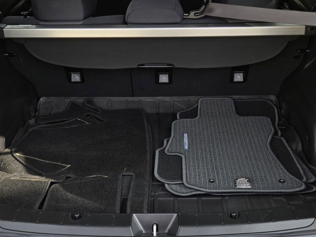 Used 2021 Subaru Crosstrek 2.0i Premium w/ Moonroof Package image 10