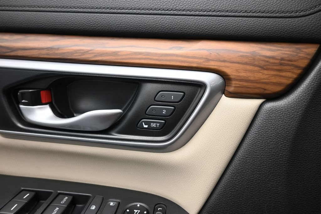 Certified 2018 Honda CR-V Touring image 20
