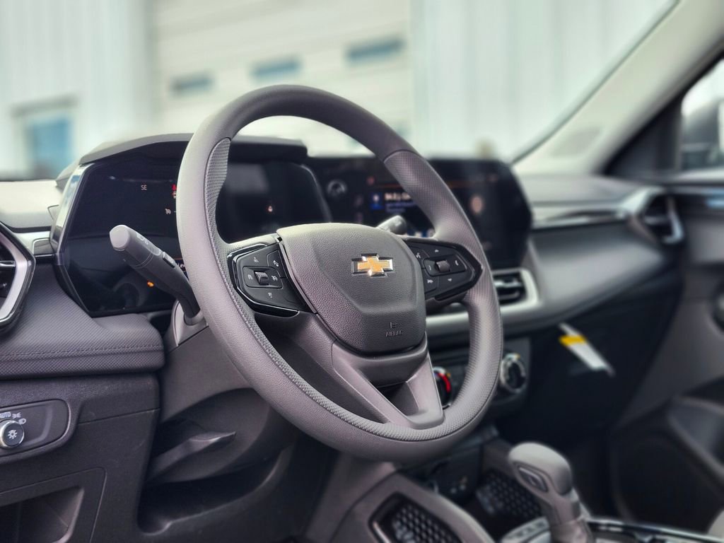 New 2026 Chevrolet TrailBlazer LS AWD/4WD image 17