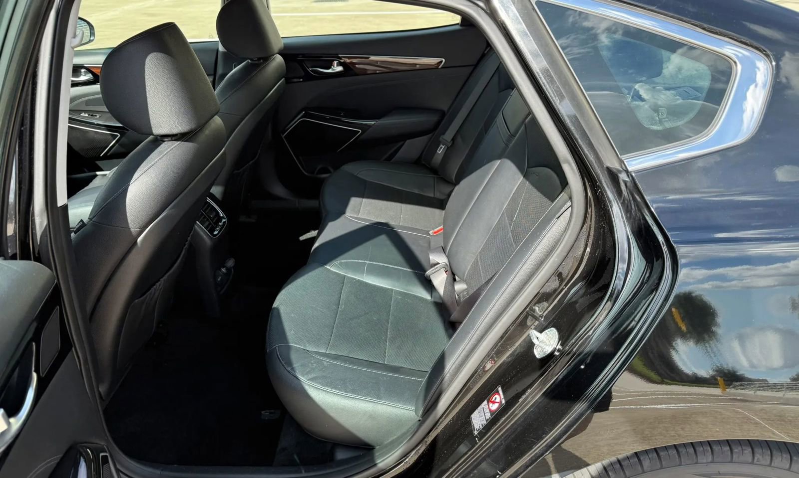 Used 2017 Kia Cadenza Premium FWD image 13