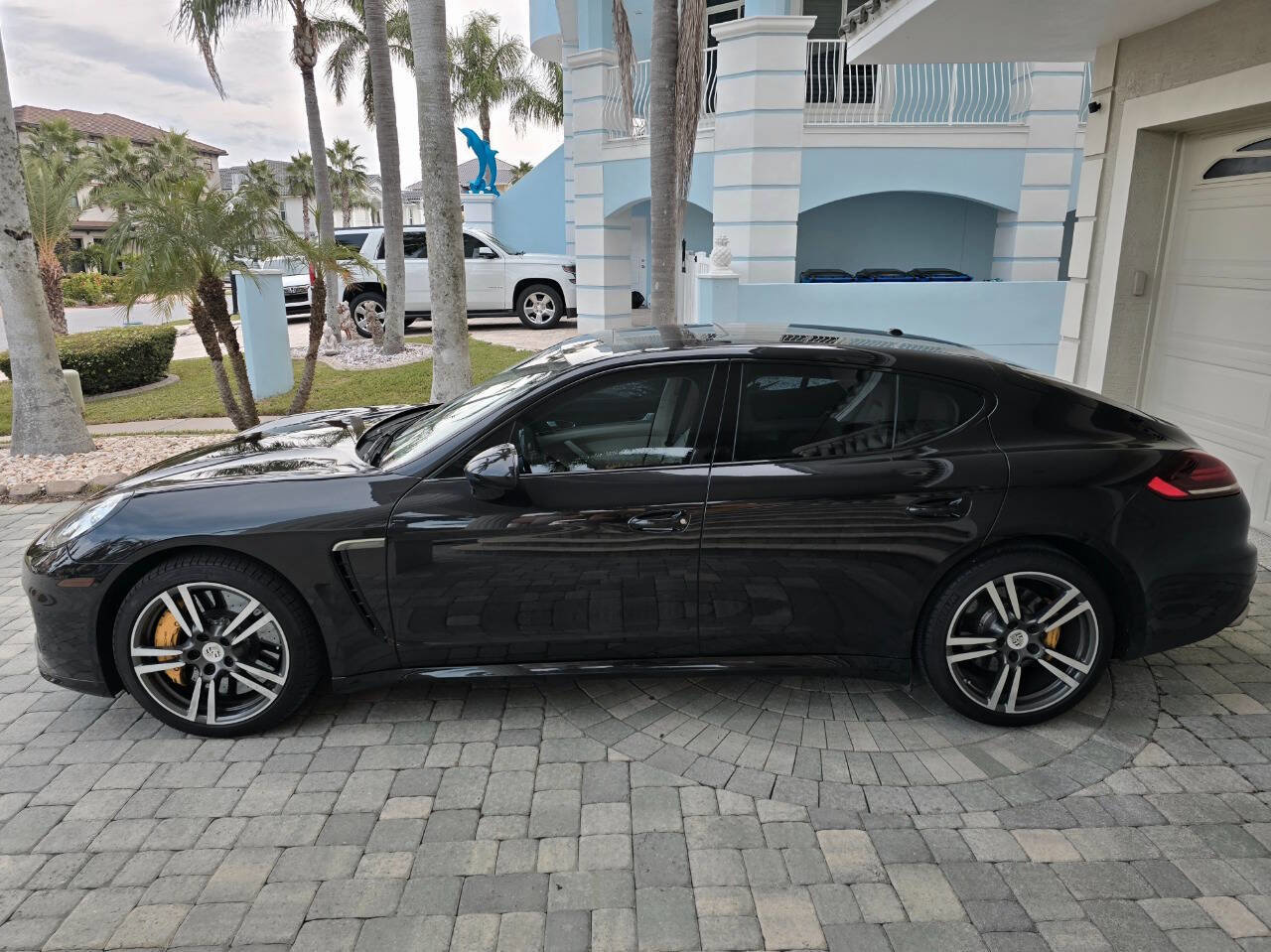 Used 2014 Porsche Panamera Turbo S w/ Exterior Package in Black image 36