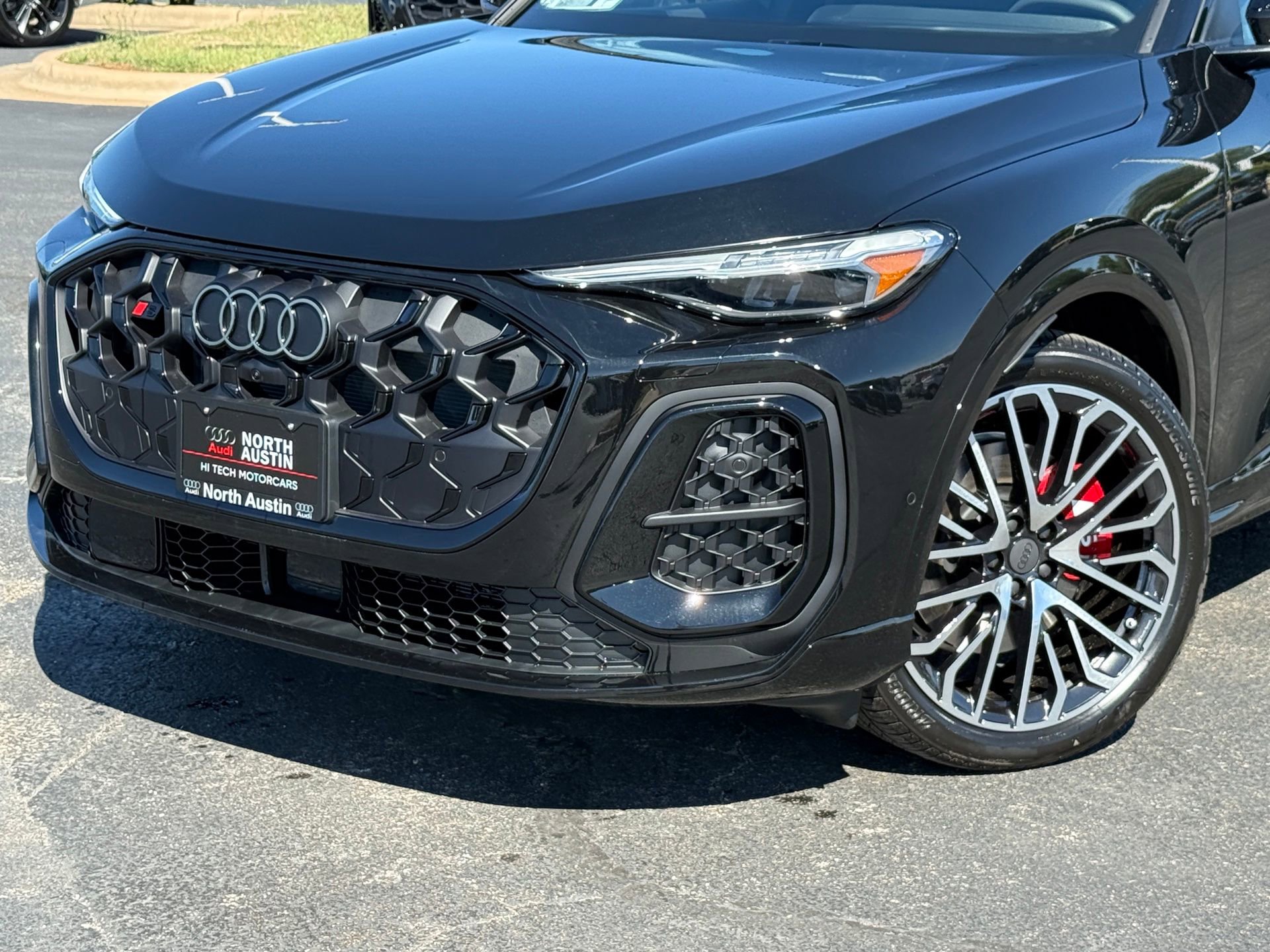 New 2026 Audi SQ5 Premium Plus image 1