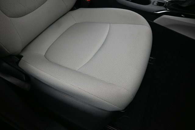 Used 2025 Toyota Corolla Cross LE AWD/4WD image 12