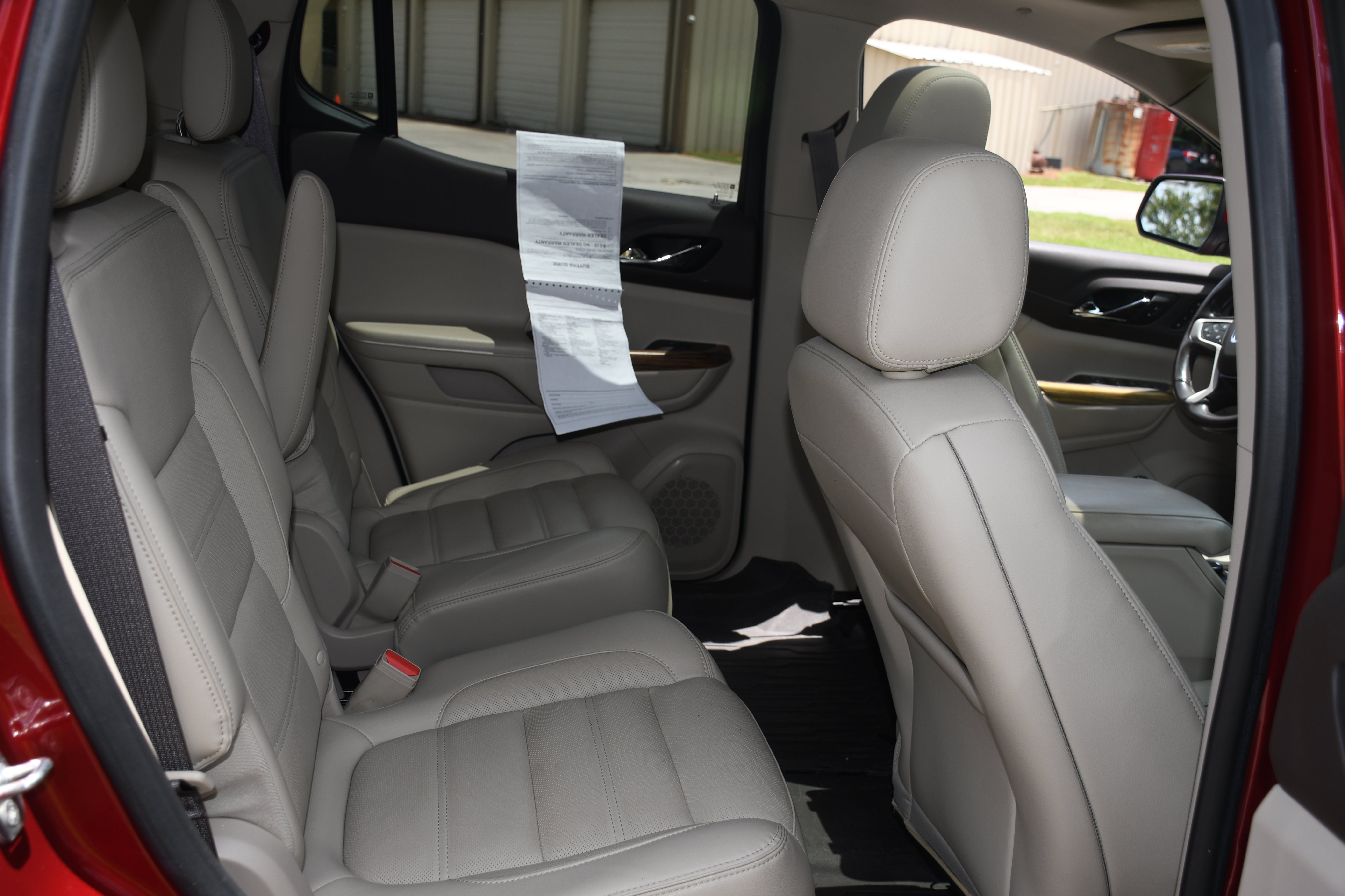 Used 2019 GMC Acadia Denali w/ Technology Package FWD image 21