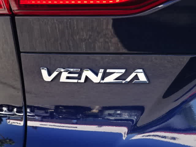 Certified 2023 Toyota Venza Limited AWD/4WD image 10