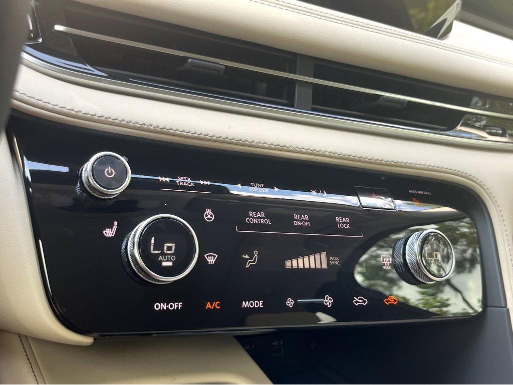 Certified 2025 INFINITI QX60 Pure image 15