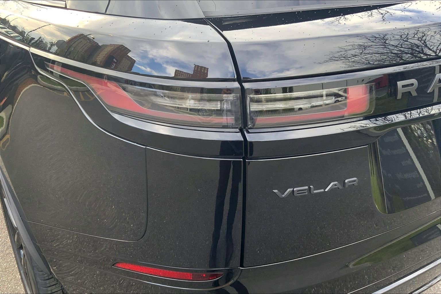 Used 2026 Land Rover Range Rover Velar Dynamic SE AWD/4WD image 28