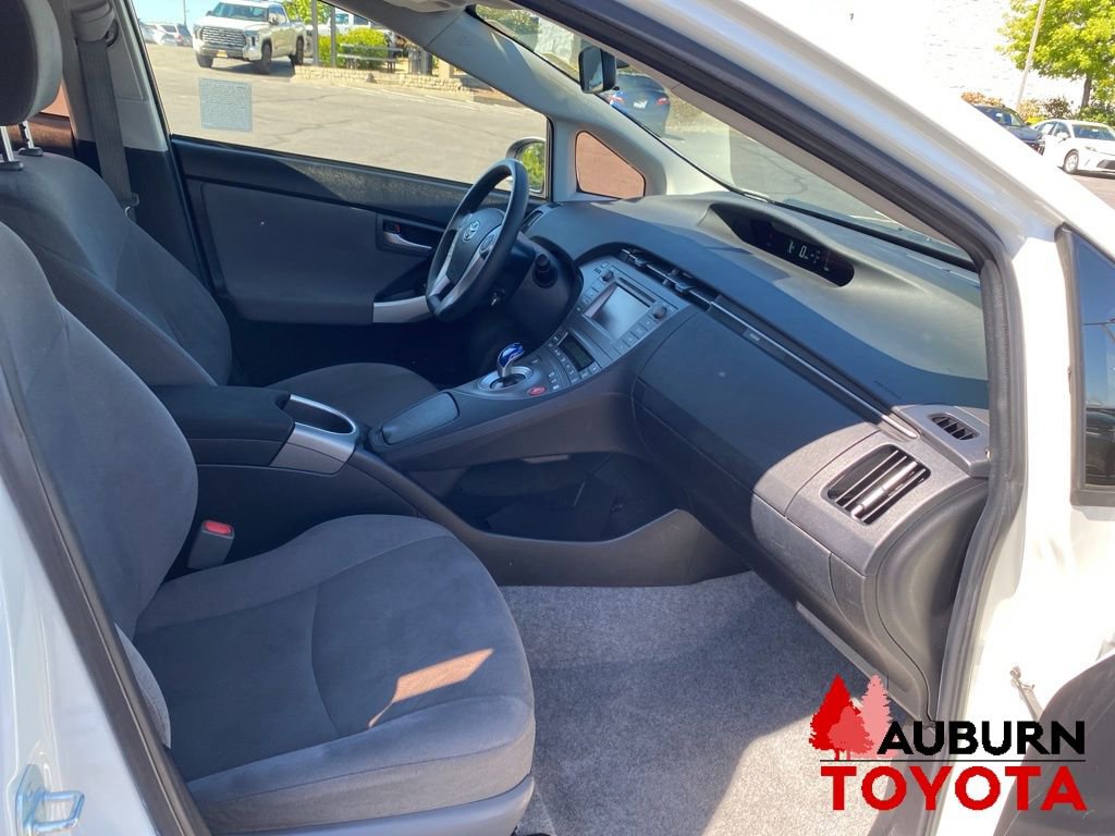 Used 2015 Toyota Prius Two FWD image 12