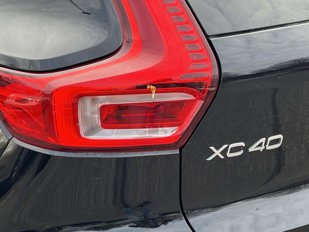 Used 2023 Volvo XC40 B4 Plus w/ Driver Assist Package image 10