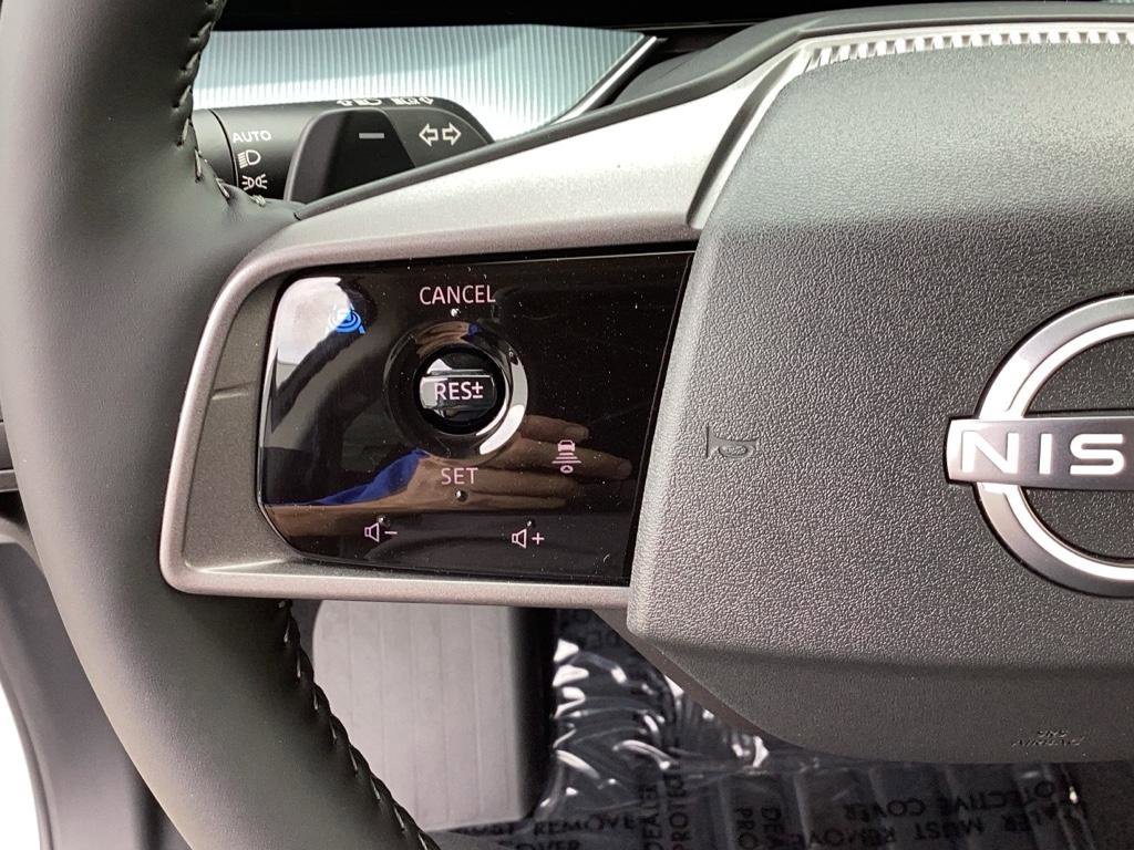 New 2025 Nissan Murano SL image 14