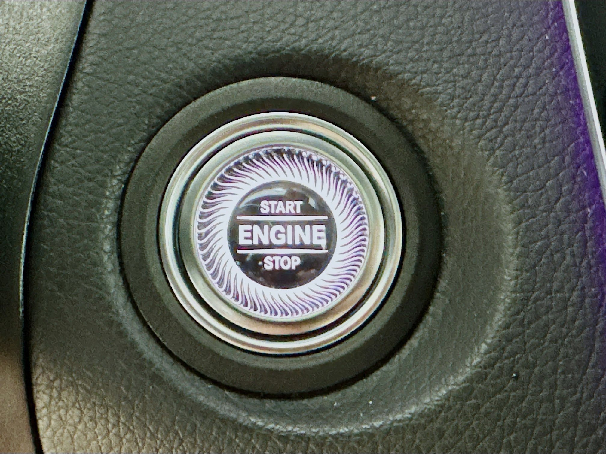 Used 2022 Mercedes-Benz GLC 300 4MATIC w/ Multimedia Package Lite image 16